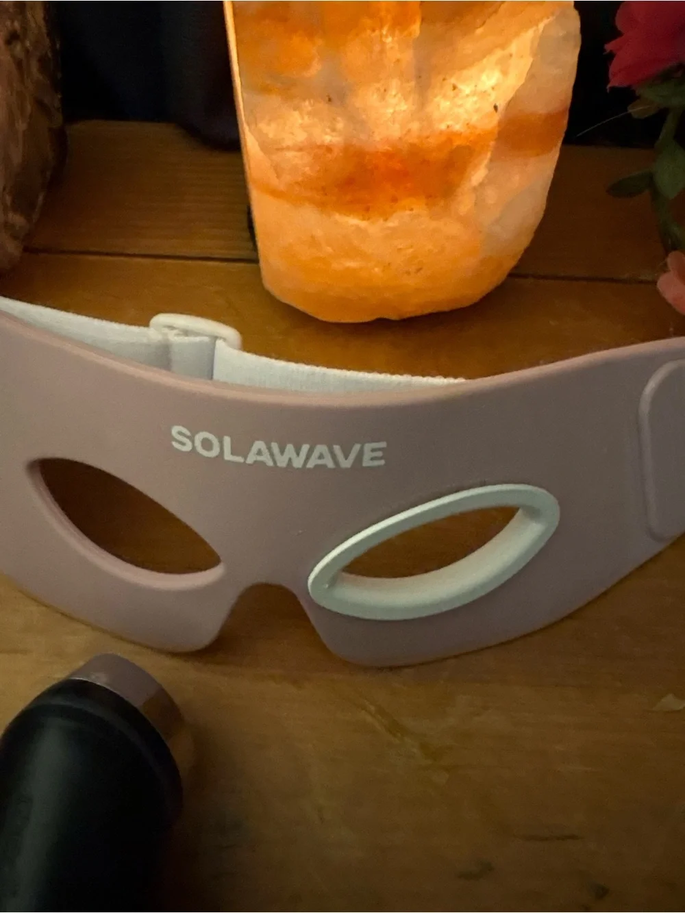 Solawave Red Light Eye Mask, Solawave Red Light Wand & Medicube Booster
